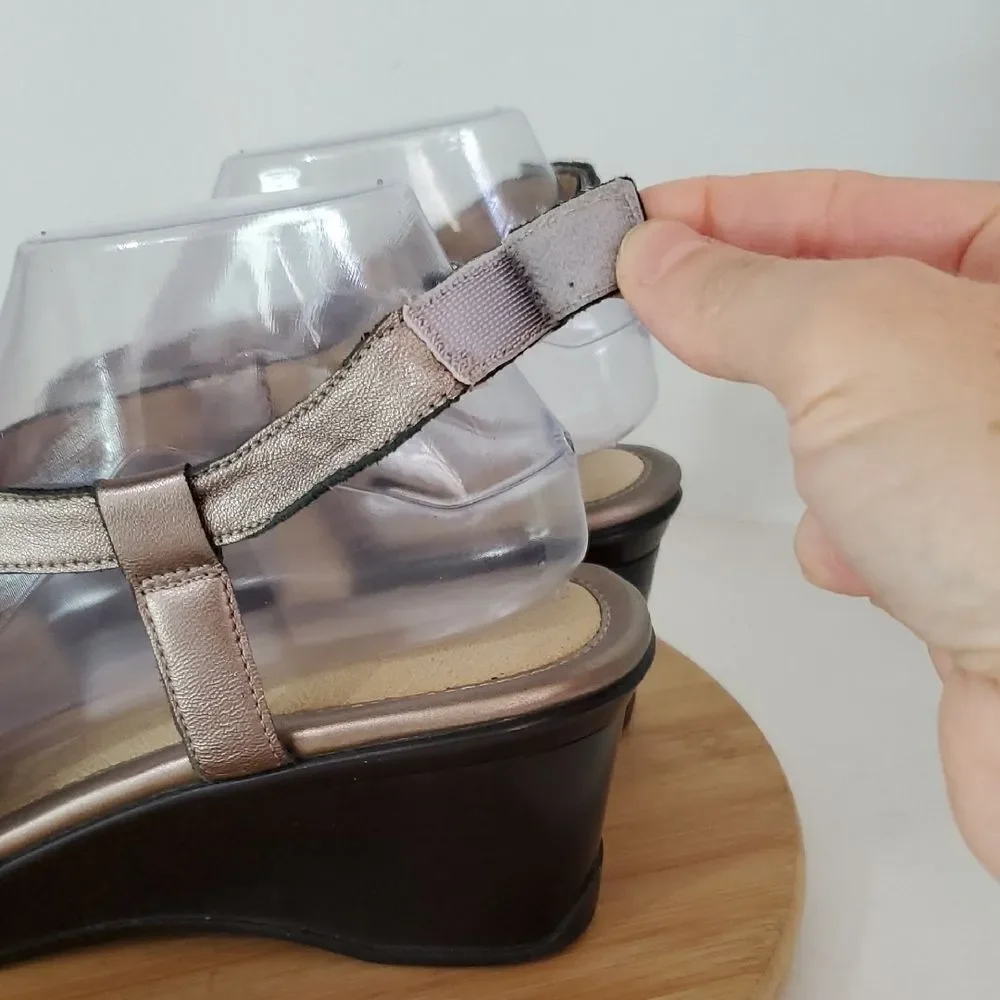 Naturalizer Villette Metallic Leather Bronze Wedge Heel Sandals Size 10W